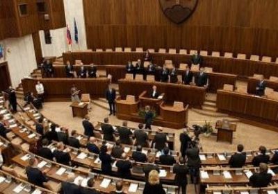 مشرع سلوفاكي يخسر مقعده في البرلمان بحكم قضائي