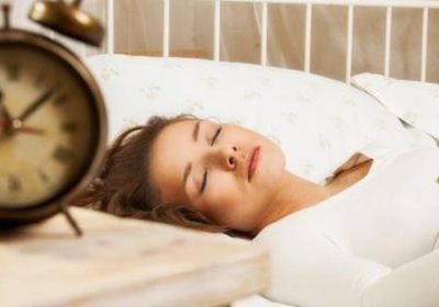 تعرف على مخاطر النوم لأكثر من 8 ساعات يومياً