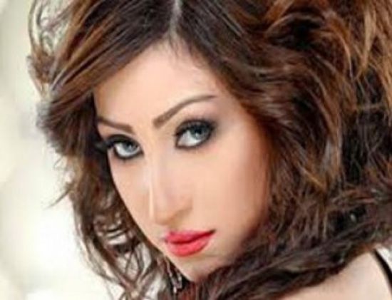 الشرطة المصرية تقبض على المطربة الشعبية بوسي