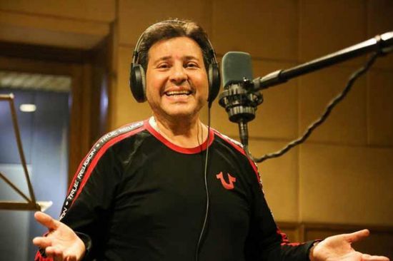 هاني شاكر ينتهي من تسجيل أغنية جديدة بعنوان "بينا"