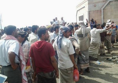 حكومة الشرعية تعرقل صرف رواتب الجيش بعدن ومحافظات الجنوب