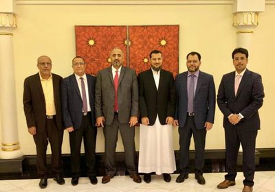 لليوم الثاني على التوالي.. الزُبيدي ورفاقه في جدة دفاعا عن قضية الجنوب 