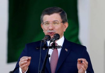 أول تعليق من أوغلو على قرار فصله من حزب العدالة والتنمية