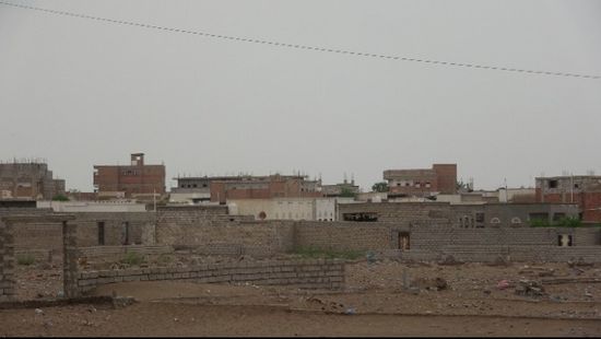 مليشيا الحوثي تستهدف مواقع القوات المشتركة في التحيتا