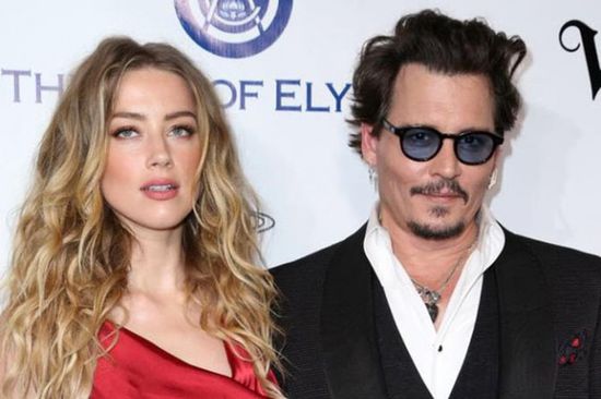 جوني ديب يتهم زوجته السابقة النجمة آمبر هيرد بالتشهير