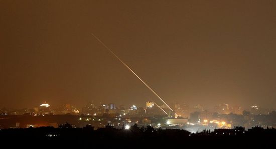 عاجل.. سقوط صاروخ بمستوطنة إسرائيلية وإطلاق صفارات الإنذار