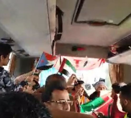 شاهد.. استعداد الجنوبيين لإقامة مظاهرة حاشدة أمام السفارة الإماراتية بلندن