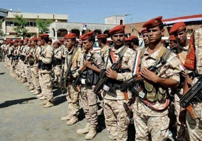 رغم حوار جدة.. حكومة الشرعية تجند الفقراء وتحشد لاقتحام محافظات الجنوب