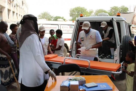 الهلال الإماراتي يطلق حملة لعلاج النازحين بعدن ولحج وأبين (صور)