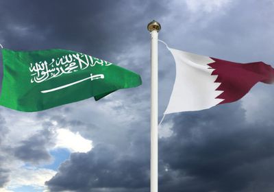 كاتب سعودي: أزمتنا مع حكام قطر وليس الشعب القطري