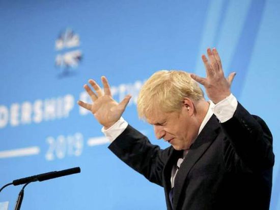صحيفة: جونسون يُخطط لوقف تمديد خروج بريطانيا من الاتحاد الأوروبي