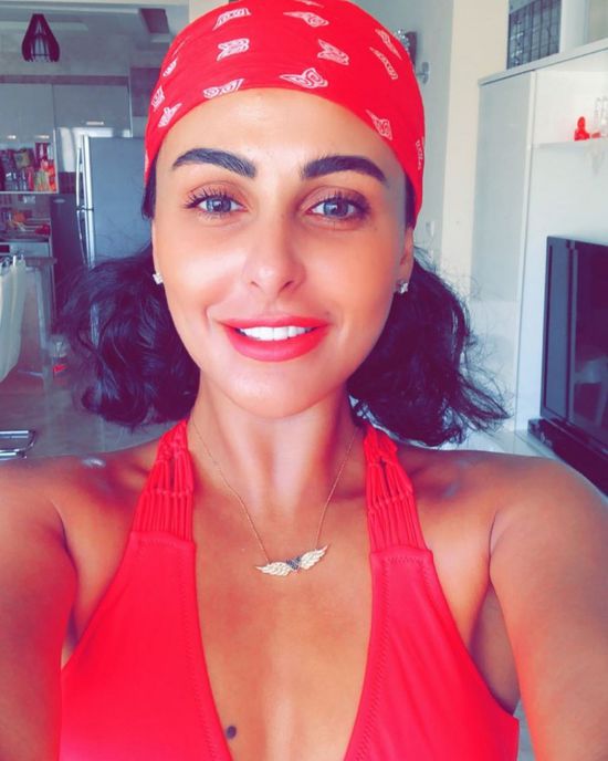 ميس حمدان تمارس التمرينات الشاقة بالجيم (فيديو)