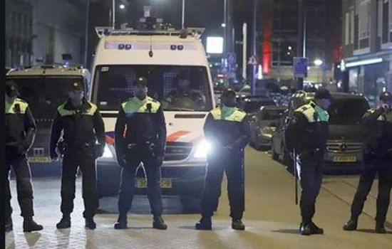 هولندا.. ضابط شرطة يقتل طفليه ويصيب زوجته ثم ينتحر