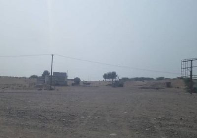 قصف حوثي مكثف على مواقع القوات المشتركة في الدريهمي بالحديدة