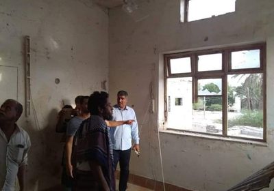 قيادات بارزة بالانتقالي تزور أسرة الشهيدة خلود السقاف بخورمكسر (صور)