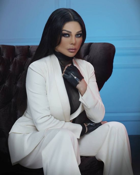 بالفيديو.. هيفاء وهبي تعلن عن أبطال فيلمها "عقدة الخواجة"