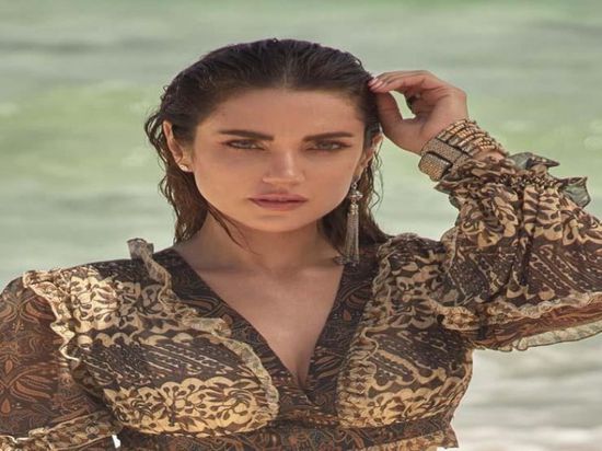 درة على البحر في جلسة تصوير جديدة (صور)