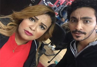 ويزو تهنئ الفنان إبرام سمير بعيد ميلاده