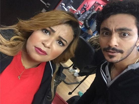 ويزو تهنئ الفنان إبرام سمير بعيد ميلاده