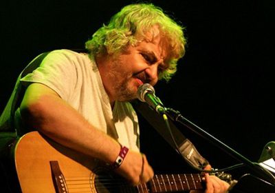 وفاة الموسيقي الأمريكي دانييل جونستون 