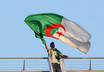 النواب الجزائري يوافق على مشروعي قانوني الانتخابات والسلطة المستقلة