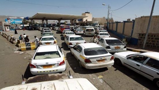 مليشيا الحوثي تفتعل أزمة وقود جديدة في صنعاء
