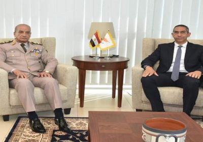 وزير الدفاع المصري يبحث سبل التعاون العسكري مع قبرص
