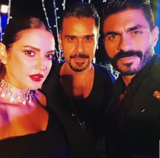 شاهد.. درة وخالد سليم في كواليس مسلسلهما "بلا دليل"