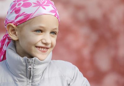 علماء يكتشفون طريقة "تمنع" تساقط الشعر أثناء العلاج الكيميائي للسرطان