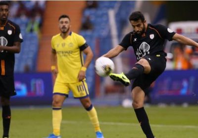 الشباب يعطل انطلاقة النصر في الدوري السعودي
