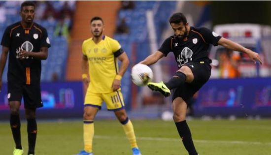 الشباب يعطل انطلاقة النصر في الدوري السعودي