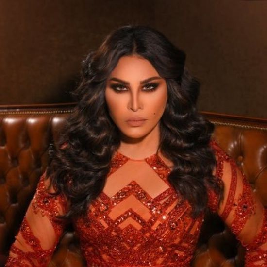 أحلام توجه هذه الرسالة لجنود الإمارات (صورة)