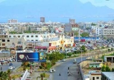 انفجار عنيف بالقرب من تقاطع الخمسين في عدن