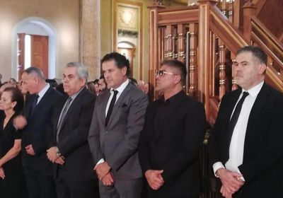 بالصور.. شاهد نجوم لبنان في عزاء المخرج سيمون أسمر