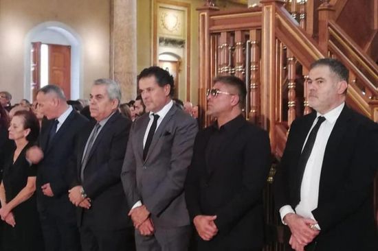 بالصور.. شاهد نجوم لبنان في عزاء المخرج سيمون أسمر