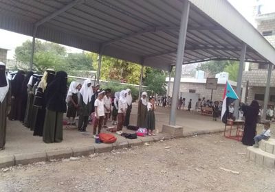 تدشين رفع أعلام الجنوب وترديد النشيد الوطني في أبين (صور)