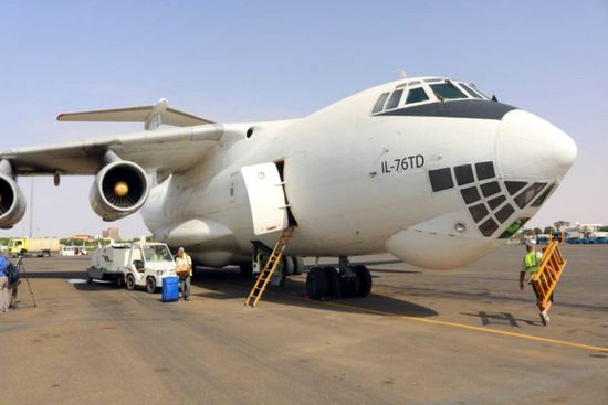 طائرة مساعدات كينية تصل مطار الخرطوم