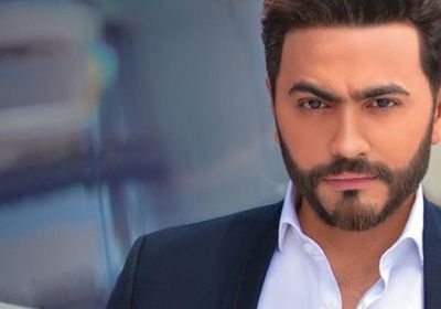 طرح الأفيش الرسمي لفيلم "الفلوس"