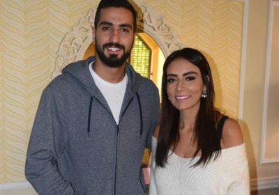 بعد خلافهما.. سارة الطباخ تحذر الشركات من التعامل مع محمد الشرنوبي