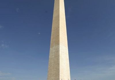 الولايات المتحدة تفتتح نصب واشنطن التذكاري بعد إغلاقه 3 أعوام