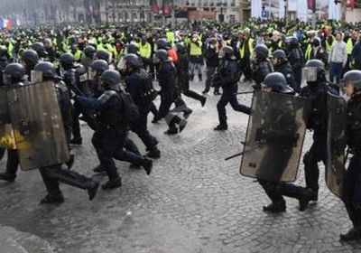 فرنسا تتأهب بـ7500 شرطي استعدادًا لتظاهرات السترات الصفراء