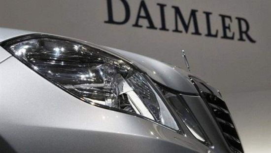 "دايملر" توقف مشروعات تطوير محركات الوقود وتركز على "الكهرباء"