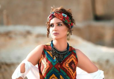 ريهام عبدالغفور تشارك الجمهور في السخرية من إطلالتها الأخيرة بمهرجان الجونة