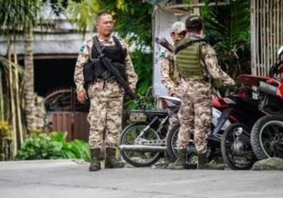الجيش الفلبيني: اعتقال مواطن سويدي وامرأتين للاشتباه في صلتهم بهجمات إرهابية