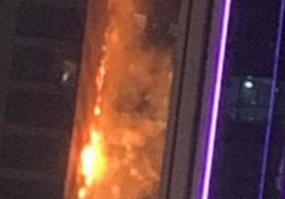 نشوب حريق ببناية المجاز في الشارقة