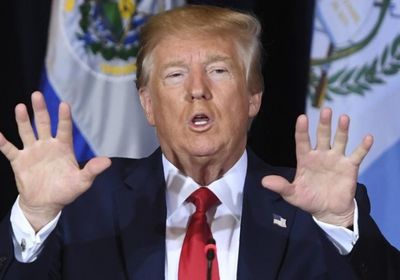 ترامب يصف إطلاق إجراءات بالكونغرس لعزله بـ"النكتة"