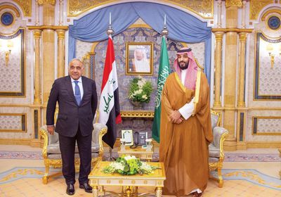رئيس الوزراء العراقي وولي العهد يستعرضان أوجه العلاقات الثنائية