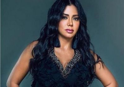 أول تعليق لرانيا يوسف بعد تصدرها غلاف رواية "كلاش باك"