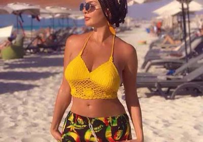 لاميتا فرنجية بإطلالة غريبة في أحدث جلسة تصوير (صور)