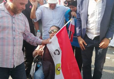 مظاهرات مؤيدة للرئيس المصري أمام النصب التذكاري بالقاهرة (صور) 